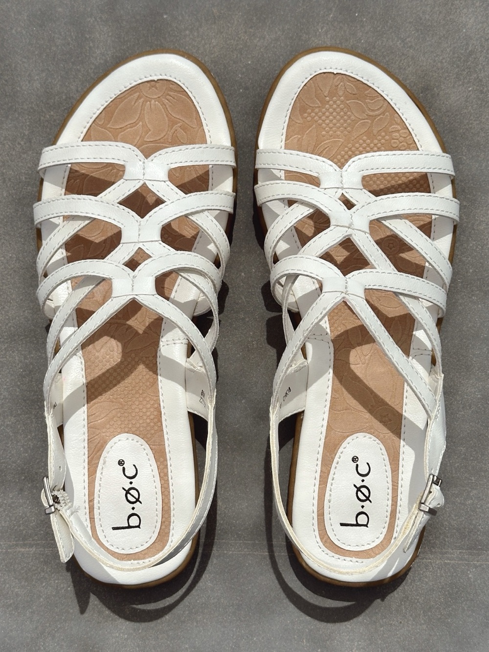 b.o.c. Cora White Strappy Comfort Sandals Women’s Size 8 Excellent Condition - Picture 8 of 10
